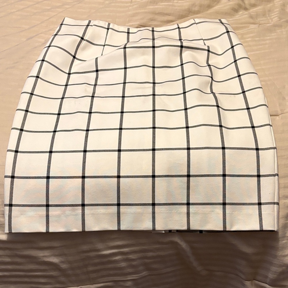 Classic Off White Checkered Skirt